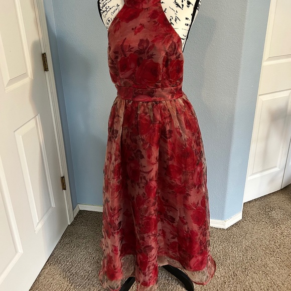 BRICK RED FLORAL HALTER MIDI DRESS - Picture 6 of 9